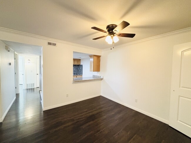 Building Photo - 5700 S 900 E