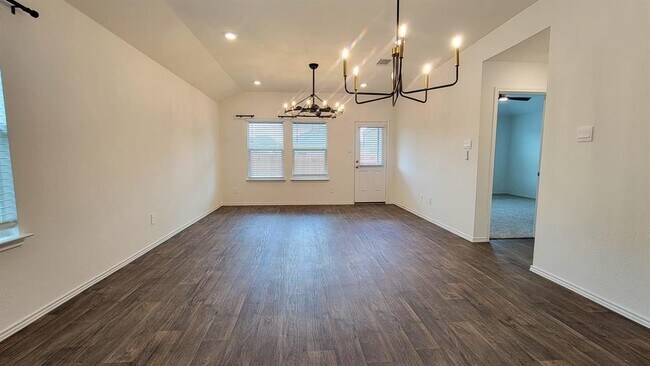 Building Photo - 504 Sandringham Lp