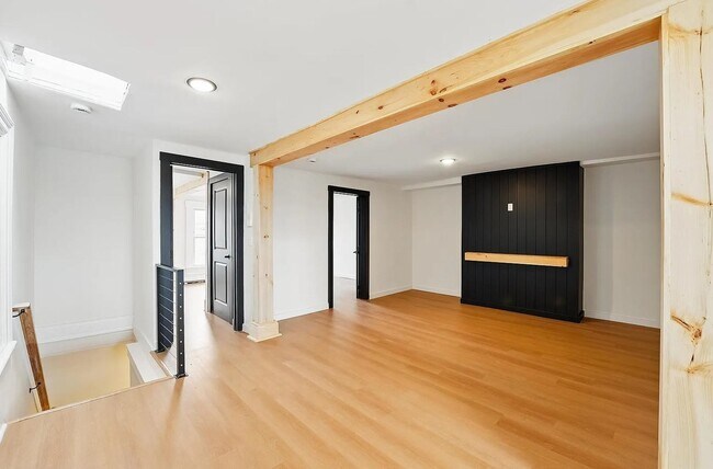 Building Photo - 608 Palisade Ave