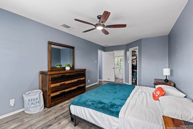 Building Photo - Well-Maintained 3-Bedroom Home – Ideal for Students & Professionals!