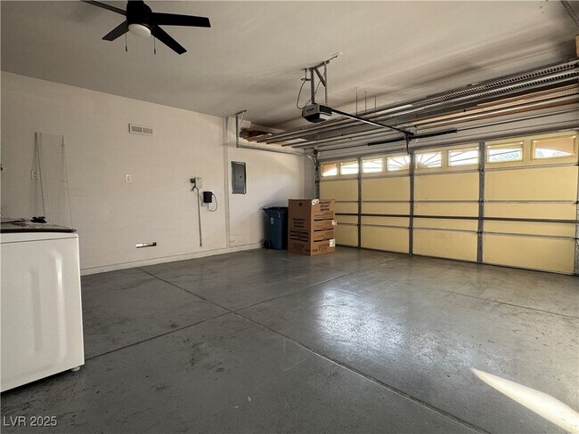 Building Photo - 1396 Couperin Dr