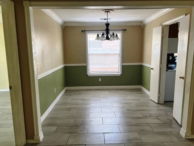Building Photo - 5618 Village Arbour Dr