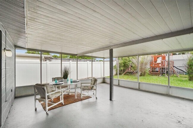 Building Photo - 3524 Cincinnati Dr