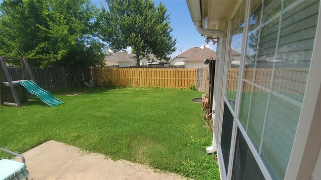 Building Photo - 8755 Ridgestone Ct