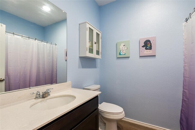 Building Photo - 509 Halfmoon Dr