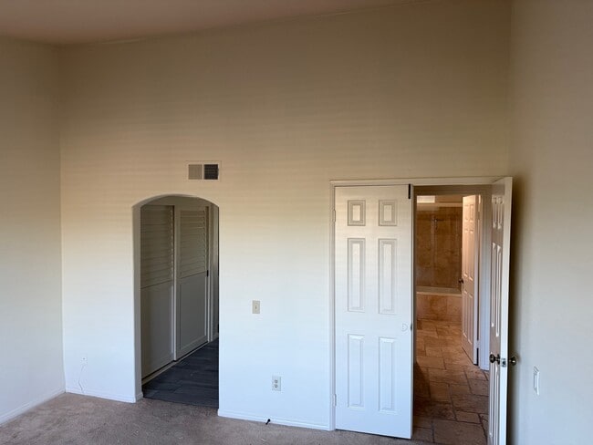 Building Photo - 16376 Avenida Venusto