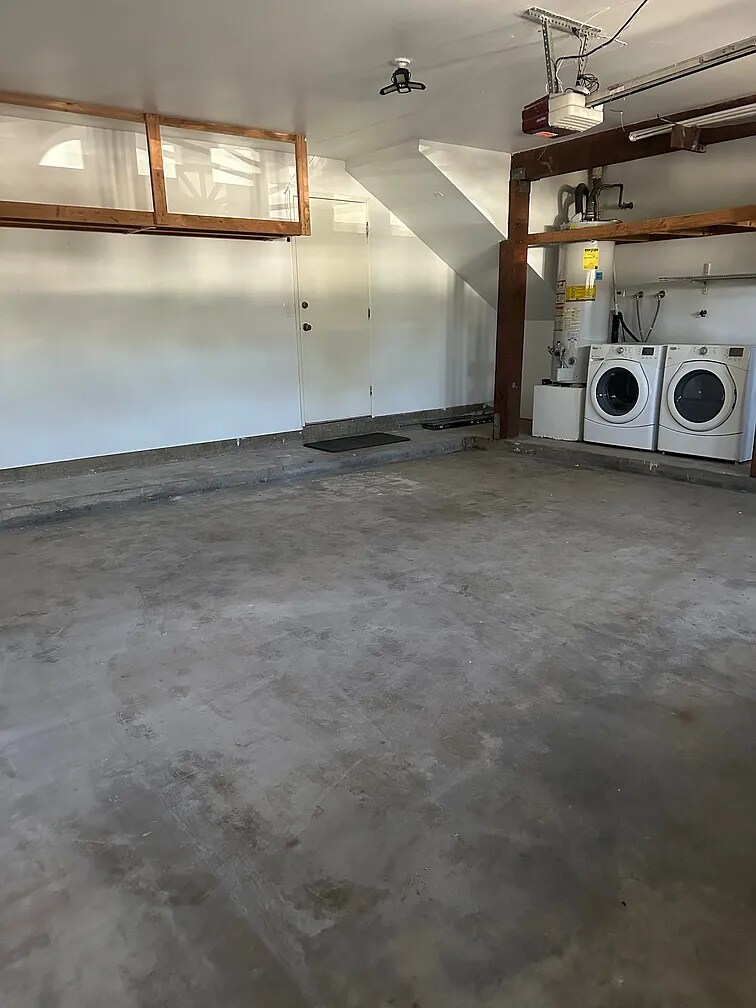 Building Photo - 4672 Edenvale Ave