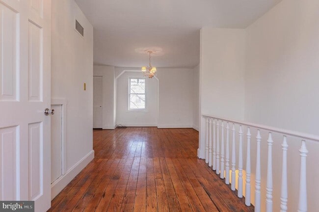 Building Photo - 1019 N Monroe St