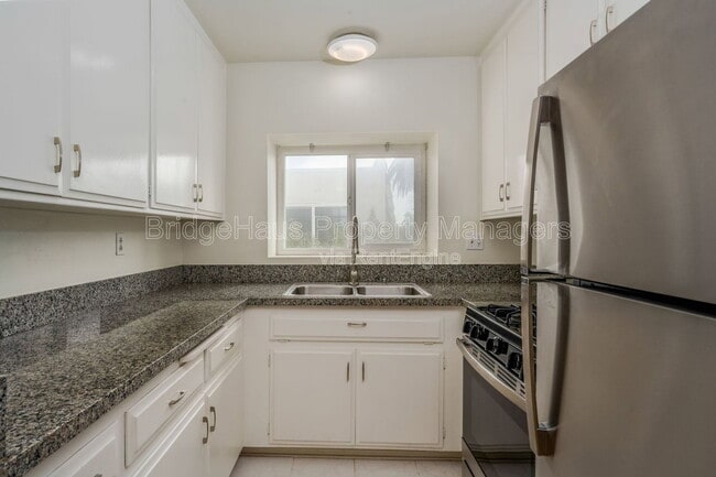Building Photo - 4036 Shasta St