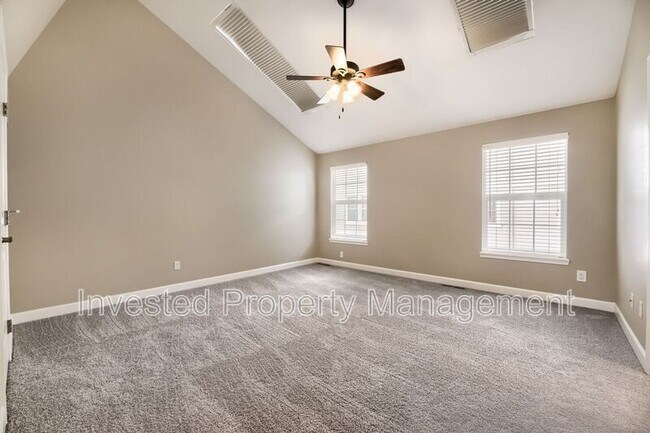 Building Photo - 2880 W Long Cir