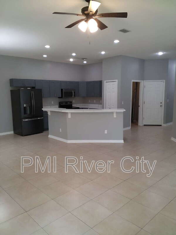 Building Photo - 818 Filmore Ln