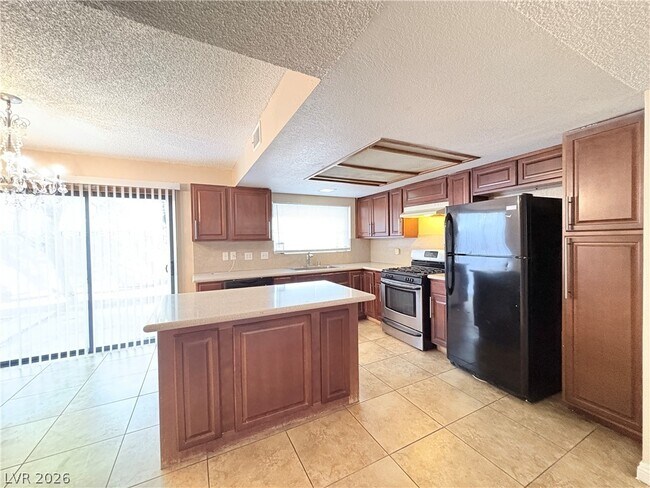 Building Photo - 2670 Sumac Ln