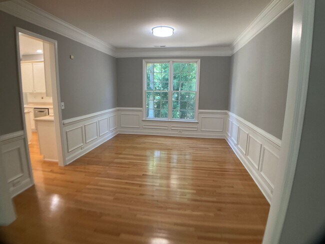 Building Photo - Absolutely Stunning Rare Rental in Hope Va...