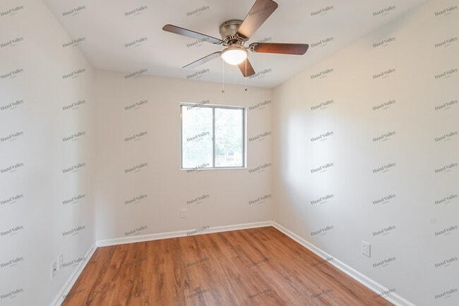 Building Photo - 2505 Netherton Dr