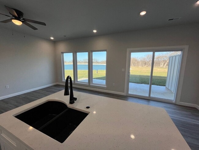 Building Photo - 73 SE 361st Rd