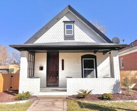 Building Photo - 3120 N Race St