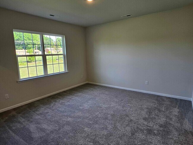 Building Photo - Bell Farm Community - 3BR / 2BA + Garage