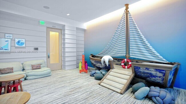 Building Photo - 2200 N Ocean Blvd