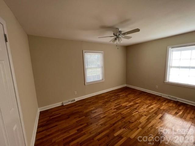 Building Photo - 445 Bess Town Rd