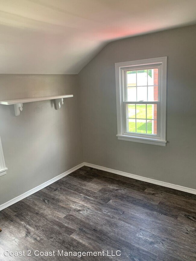 Building Photo - 2 br, 1 bath House - 1735 Eden Park Blvd