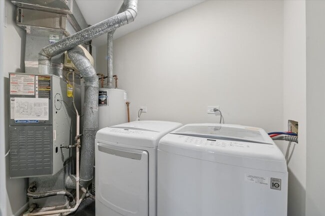 Building Photo - 225 Thornapple Ct