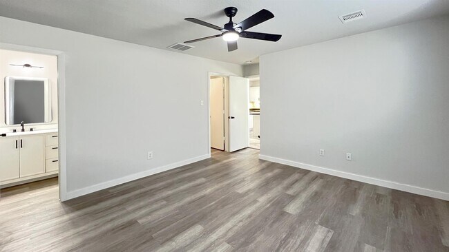 Building Photo - 20917 Patriot Park Ln