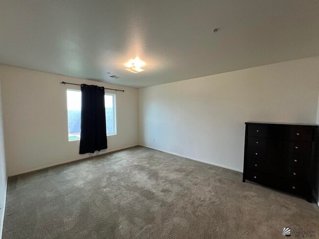 Building Photo - 3743 S Desert Sky Dr