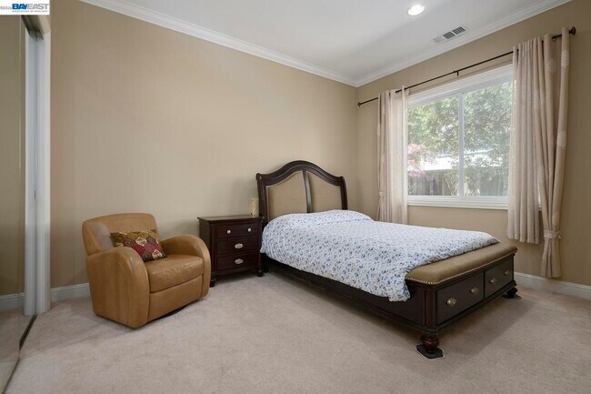 Building Photo - 3272 Ashbourne Cir