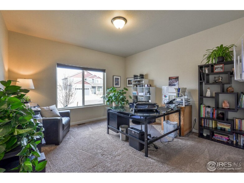 Building Photo - 2980 Hydra Dr