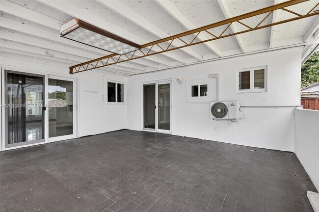 Building Photo - 17001 NW 53rd Ct