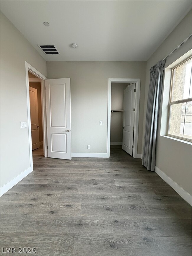 Building Photo - 11831 Giroma Ave