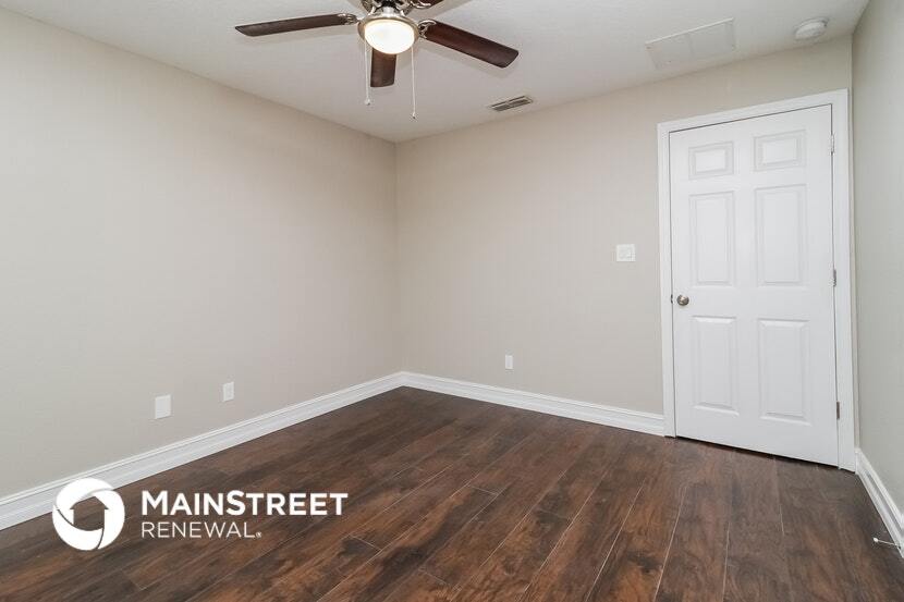 Building Photo - 1807 McCarthy Ave