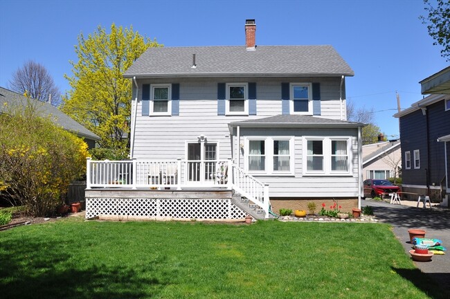 Building Photo - 13 Sapphire Ave