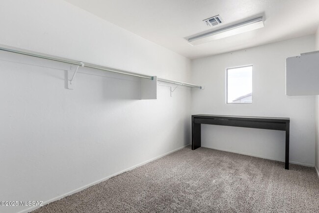 Building Photo - 12996 N Desert Olive Dr