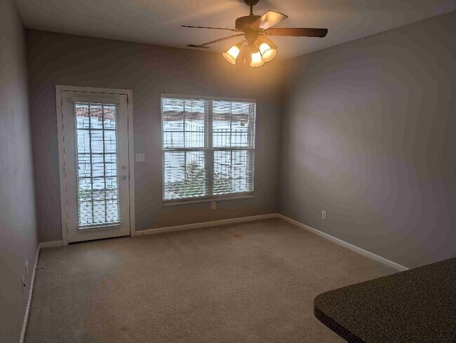 Building Photo - 15554 Smithfield Dr