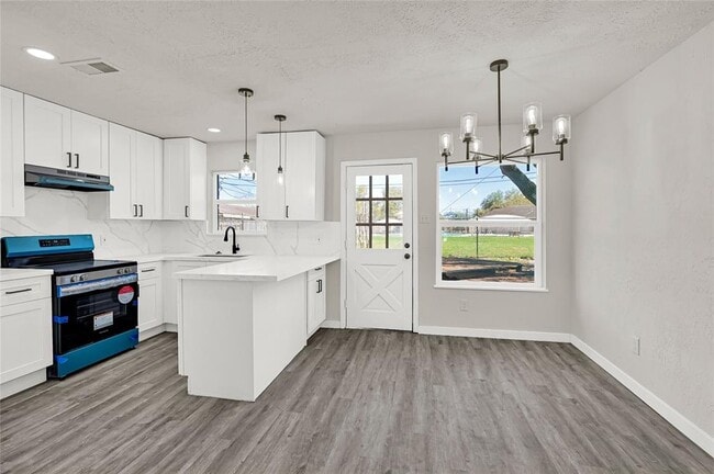 Building Photo - 11807 Oceanview St