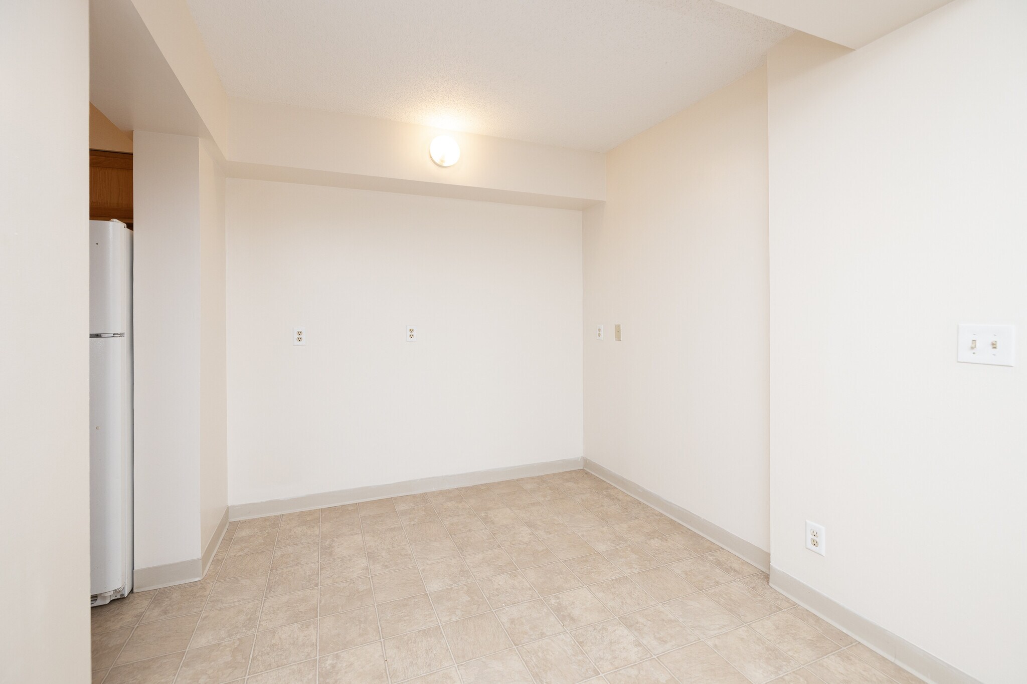 Building Photo - 291 7th St W