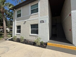 Building Photo - 2bedroom 2bath updated end unit condo on f...