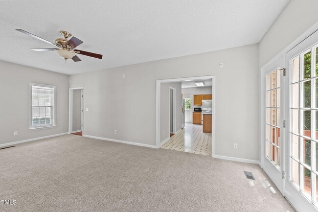Building Photo - 108 Tarlow Ct