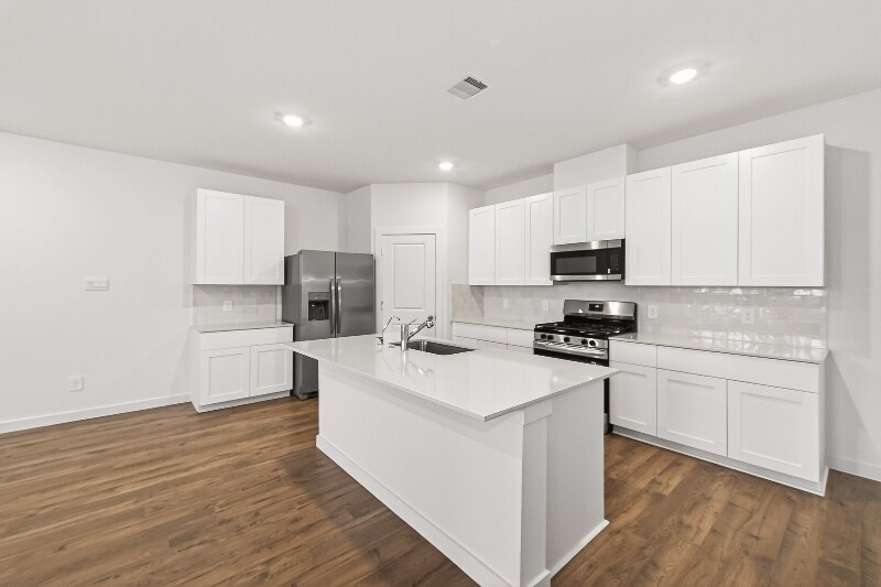 Building Photo - 3551 Shearwater St