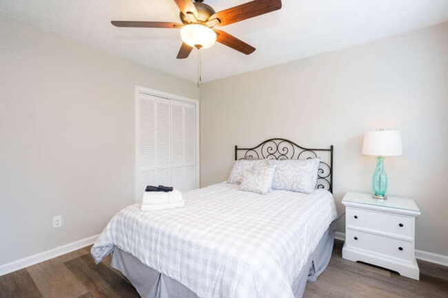 Building Photo - 1060 Washington Ave