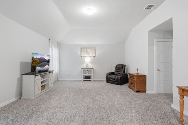 Building Photo - Move in June 2026! Beautiful 4 bd/3.5 bath near Randolph AFB!