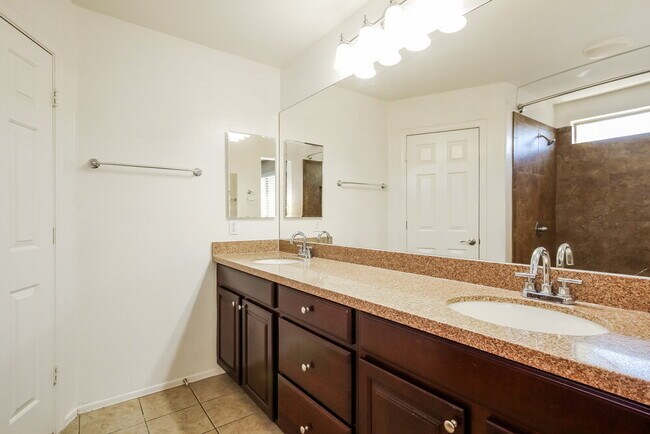 Building Photo - 17377 W Holland Ln