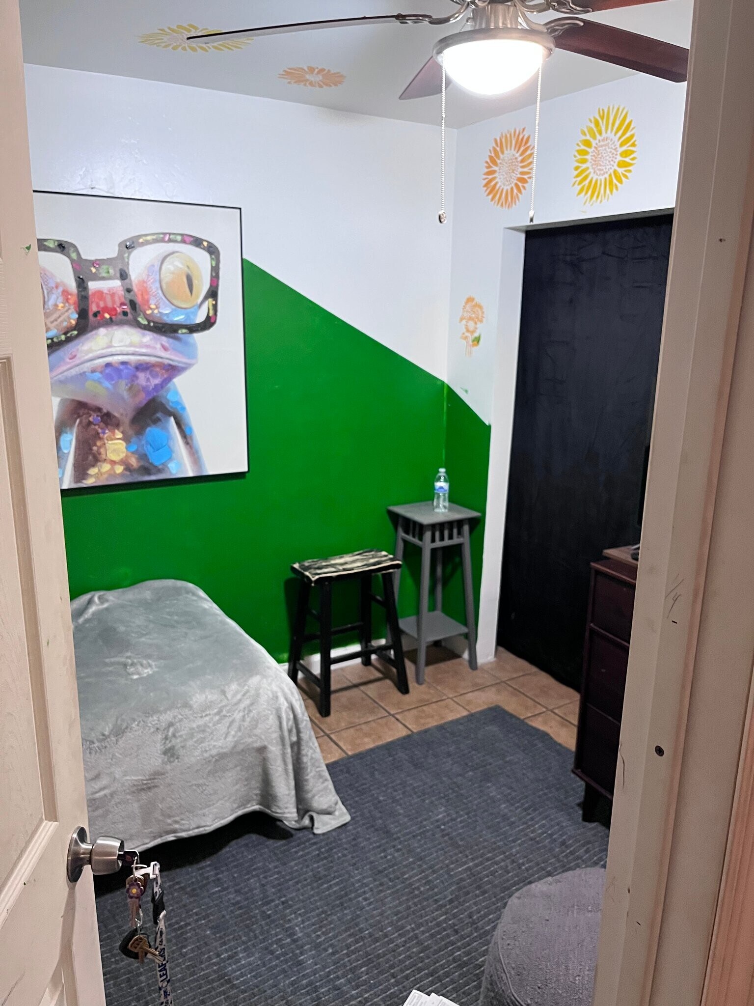 Building Photo - 2444 E Mobile Ln