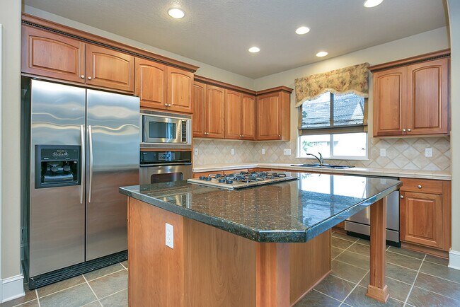 Building Photo - Amazing 4 Bedroom | 2.5 Bathroom Single Family Home| Exclusive Bauer Highlands Community