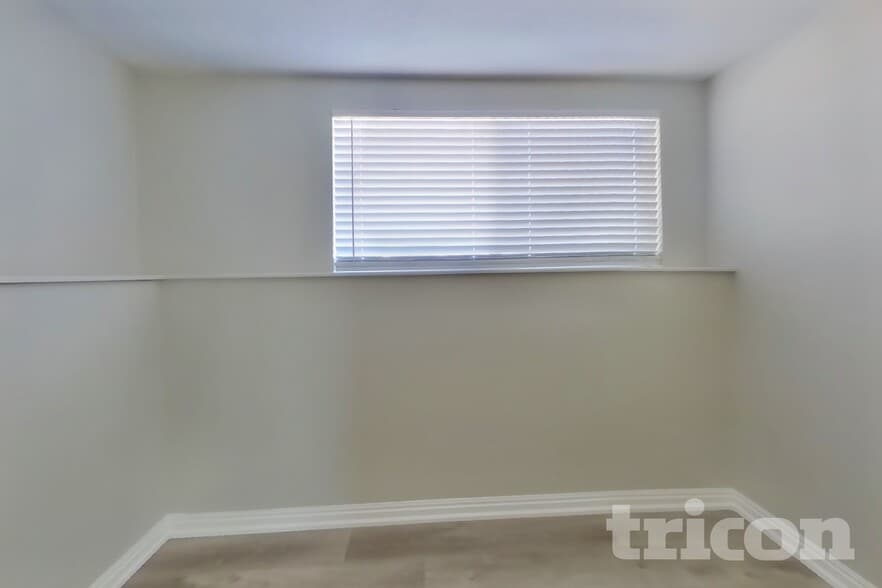Building Photo - 865 S 1350 W