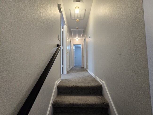 Building Photo - 4241 Arbor Ln