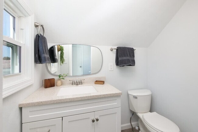 Building Photo - 7906 Lanyard Dr