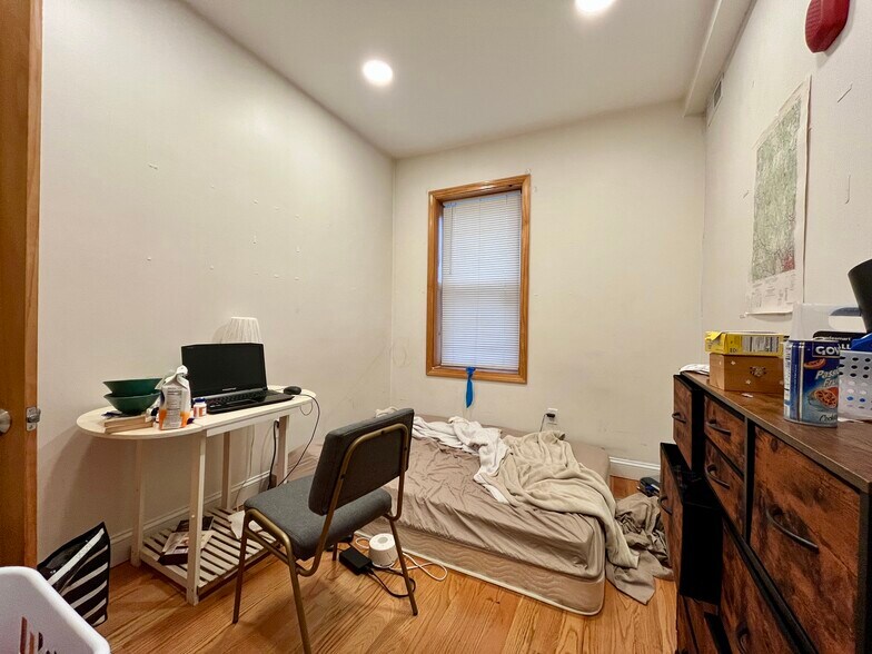 Building Photo - 20 Winthrop St