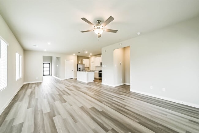 Building Photo - 18602 Etta Pnes Cir